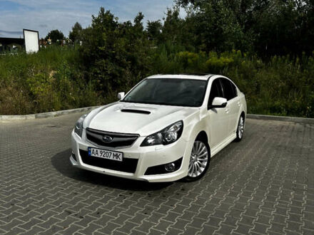 Субару Легаси 2012 в Львове на Automoto.ua Белый Субару Легаси, объемом двигателя 2.46 л и пробегом 172 тыс. км за 12500 $, фото 1 на Automoto.ua