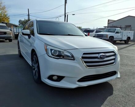 Белый Субару Легаси, объемом двигателя 2.5 л и пробегом 72 тыс. км за 9000 $, фото 1 на Automoto.ua