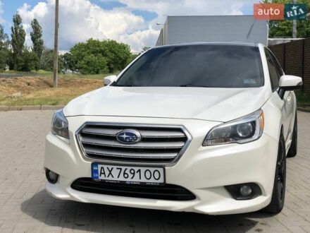 Білий Субару Легасі, об'ємом двигуна 2.5 л та пробігом 190 тис. км за 10500 $, фото 1 на Automoto.ua