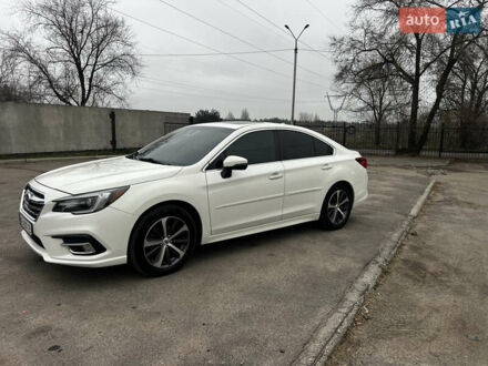 Білий Субару Легасі, об'ємом двигуна 2.5 л та пробігом 135 тис. км за 15500 $, фото 1 на Automoto.ua