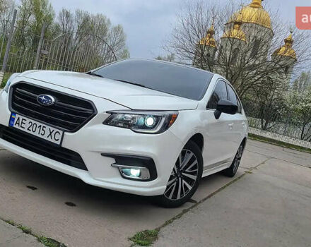 Белый Субару Легаси, объемом двигателя 2.46 л и пробегом 105 тыс. км за 14500 $, фото 1 на Automoto.ua