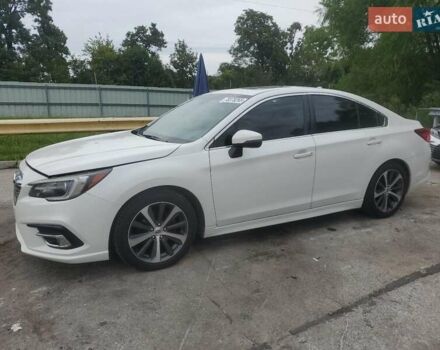 Белый Субару Легаси, объемом двигателя 2.5 л и пробегом 148 тыс. км за 2500 $, фото 1 на Automoto.ua