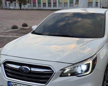 Білий Субару Легасі, об'ємом двигуна 2.5 л та пробігом 77 тис. км за 18000 $, фото 1 на Automoto.ua