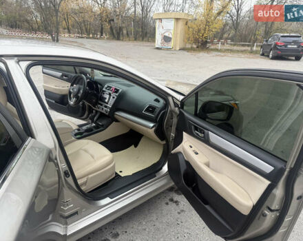 Бежевый Субару Легаси, объемом двигателя 2.5 л и пробегом 72 тыс. км за 13800 $, фото 6 на Automoto.ua