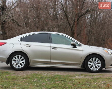 Бежевый Субару Легаси, объемом двигателя 2.5 л и пробегом 179 тыс. км за 10500 $, фото 5 на Automoto.ua