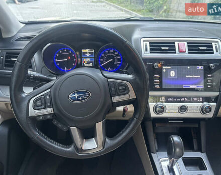 Бежевый Субару Легаси, объемом двигателя 2.46 л и пробегом 257 тыс. км за 9700 $, фото 16 на Automoto.ua