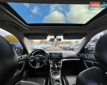 Субару Легасі 2004 у Полтаві на Automoto.ua Чорний Субару Легасі, об'ємом двигуна 2.46 л та пробігом 210 тис. км за 5200 $, фото 16 на Automoto.ua