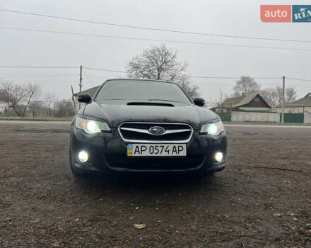 Черный Субару Легаси, объемом двигателя 1.99 л и пробегом 327 тыс. км за 5500 $, фото 2 на Automoto.ua