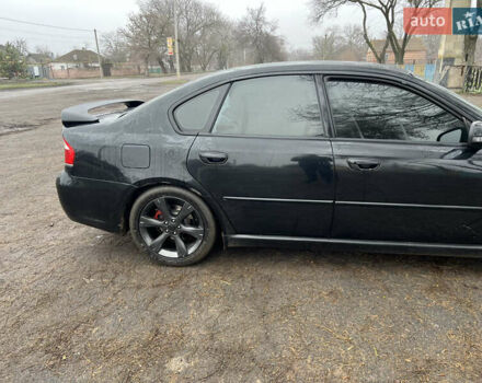 Черный Субару Легаси, объемом двигателя 1.99 л и пробегом 327 тыс. км за 5500 $, фото 5 на Automoto.ua