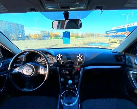 Чорний Субару Легасі, об'ємом двигуна 2 л та пробігом 305 тис. км за 7100 $, фото 6 на Automoto.ua