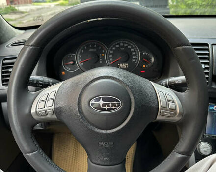 Черный Субару Легаси, объемом двигателя 2.46 л и пробегом 285 тыс. км за 5200 $, фото 6 на Automoto.ua