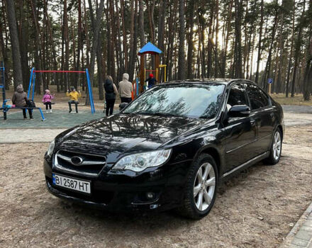 Черный Субару Легаси, объемом двигателя 2 л и пробегом 212 тыс. км за 6200 $, фото 2 на Automoto.ua
