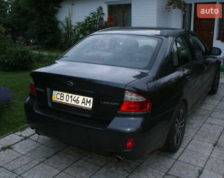 Черный Субару Легаси, объемом двигателя 2 л и пробегом 300 тыс. км за 2500 $, фото 1 на Automoto.ua