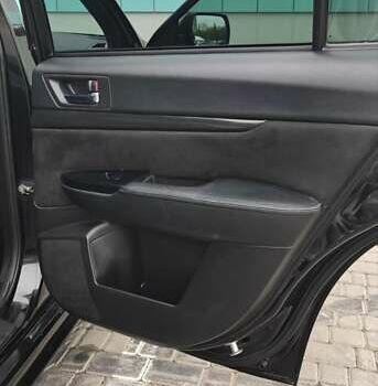 Черный Субару Легаси, объемом двигателя 2.46 л и пробегом 205 тыс. км за 8400 $, фото 24 на Automoto.ua