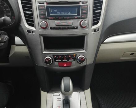 Черный Субару Легаси, объемом двигателя 2.5 л и пробегом 200 тыс. км за 7400 $, фото 11 на Automoto.ua