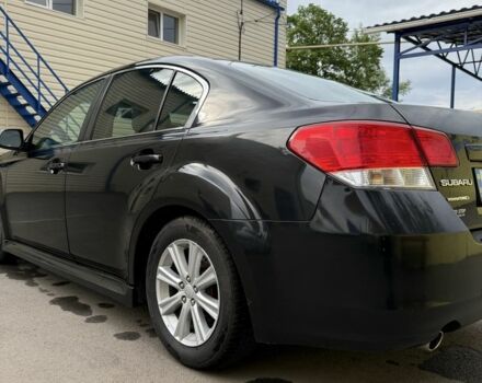 Черный Субару Легаси, объемом двигателя 2.5 л и пробегом 198 тыс. км за 6900 $, фото 5 на Automoto.ua