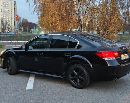 Черный Субару Легаси, объемом двигателя 2.5 л и пробегом 200 тыс. км за 7400 $, фото 1 на Automoto.ua