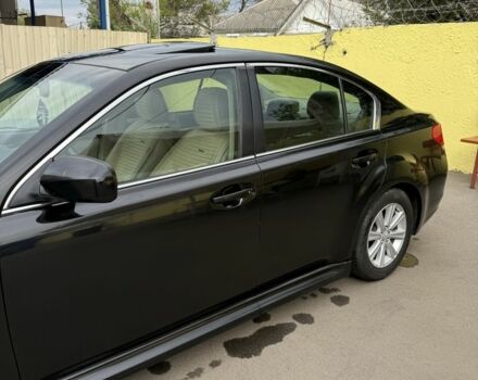 Черный Субару Легаси, объемом двигателя 2.5 л и пробегом 198 тыс. км за 6900 $, фото 2 на Automoto.ua