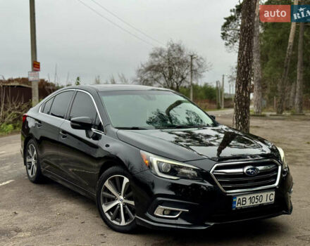 Черный Субару Легаси, объемом двигателя 2.5 л и пробегом 113 тыс. км за 15800 $, фото 4 на Automoto.ua