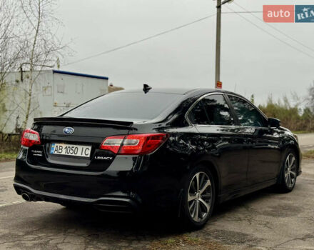 Черный Субару Легаси, объемом двигателя 2.5 л и пробегом 113 тыс. км за 15800 $, фото 6 на Automoto.ua