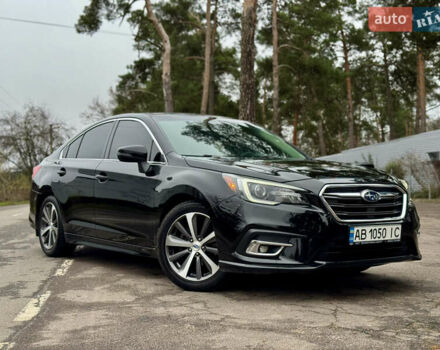 Черный Субару Легаси, объемом двигателя 2.5 л и пробегом 113 тыс. км за 15800 $, фото 9 на Automoto.ua