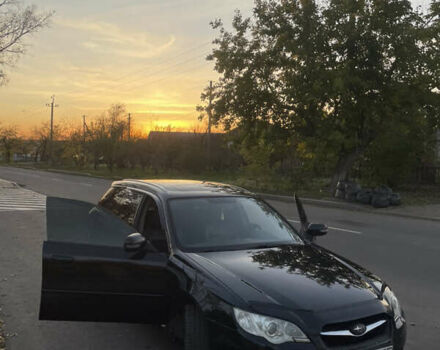 Чорний Субару Легасі, об'ємом двигуна 2 л та пробігом 222 тис. км за 5300 $, фото 2 на Automoto.ua
