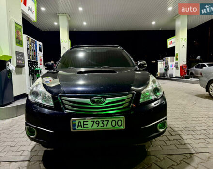 Черный Субару Легаси, объемом двигателя 2 л и пробегом 430 тыс. км за 8100 $, фото 2 на Automoto.ua