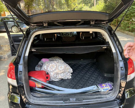 Черный Субару Легаси, объемом двигателя 1.99 л и пробегом 165 тыс. км за 6900 $, фото 6 на Automoto.ua