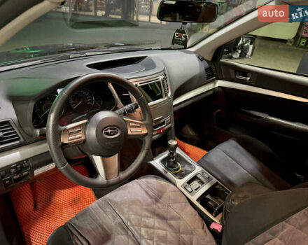 Черный Субару Легаси, объемом двигателя 2 л и пробегом 430 тыс. км за 8100 $, фото 14 на Automoto.ua