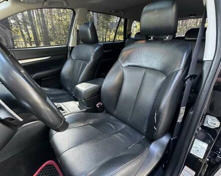 Черный Субару Легаси, объемом двигателя 2.46 л и пробегом 304 тыс. км за 8500 $, фото 12 на Automoto.ua