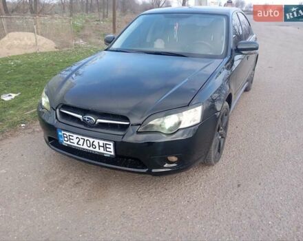 Черный Субару Легаси, объемом двигателя 2 л и пробегом 217 тыс. км за 4500 $, фото 1 на Automoto.ua