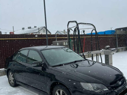 Чорний Субару Легасі, об'ємом двигуна 2 л та пробігом 230 тис. км за 4800 $, фото 1 на Automoto.ua