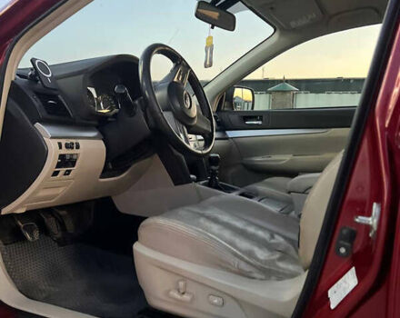 Красный Субару Легаси, объемом двигателя 2 л и пробегом 470 тыс. км за 5500 $, фото 6 на Automoto.ua