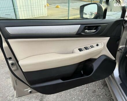 Субару Легаси, объемом двигателя 2.5 л и пробегом 318 тыс. км за 11990 $, фото 8 на Automoto.ua