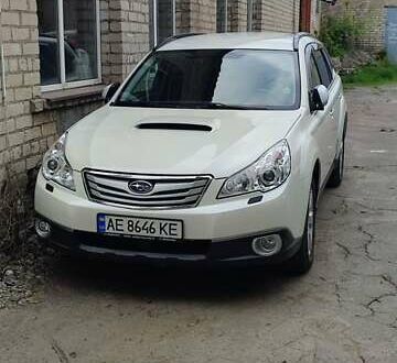 Субару Легаси 2009 в Вольногорске на Automoto.ua Субару Легаси, объемом двигателя 2 л и пробегом 310 тыс. км за 9000 $, фото 1 на Automoto.ua