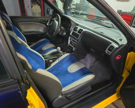Жовтий Субару Легасі, об'ємом двигуна 2.5 л та пробігом 137 тис. км за 3300 $, фото 6 на Automoto.ua