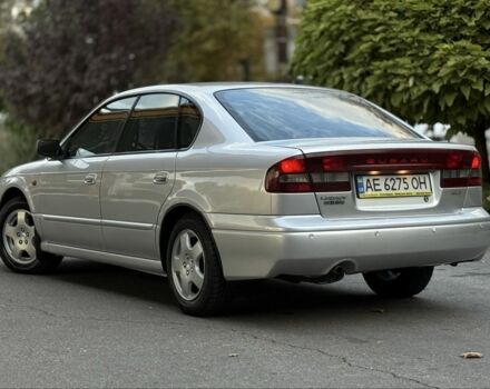 Серый Субару Легаси, объемом двигателя 2 л и пробегом 250 тыс. км за 3299 $, фото 2 на Automoto.ua