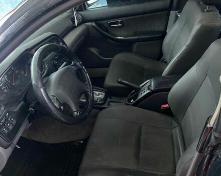 Сірий Субару Легасі, об'ємом двигуна 2 л та пробігом 300 тис. км за 3100 $, фото 4 на Automoto.ua