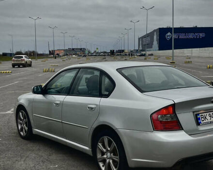 Серый Субару Легаси, объемом двигателя 2 л и пробегом 350 тыс. км за 4100 $, фото 2 на Automoto.ua