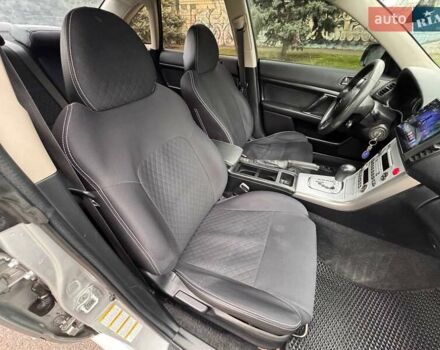 Сірий Субару Легасі, об'ємом двигуна 2 л та пробігом 358 тис. км за 5500 $, фото 10 на Automoto.ua