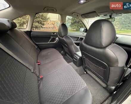 Сірий Субару Легасі, об'ємом двигуна 2 л та пробігом 358 тис. км за 5500 $, фото 11 на Automoto.ua