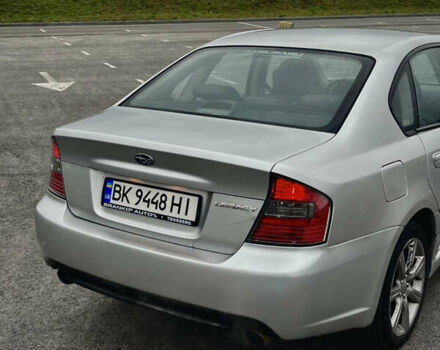 Серый Субару Легаси, объемом двигателя 2 л и пробегом 350 тыс. км за 4100 $, фото 4 на Automoto.ua