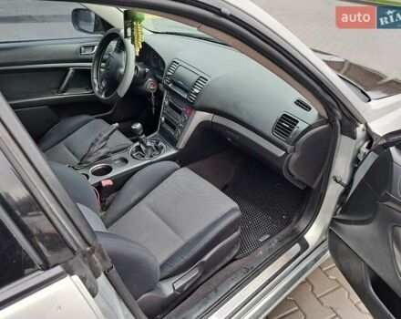 Сірий Субару Легасі, об'ємом двигуна 1.99 л та пробігом 340 тис. км за 4800 $, фото 15 на Automoto.ua
