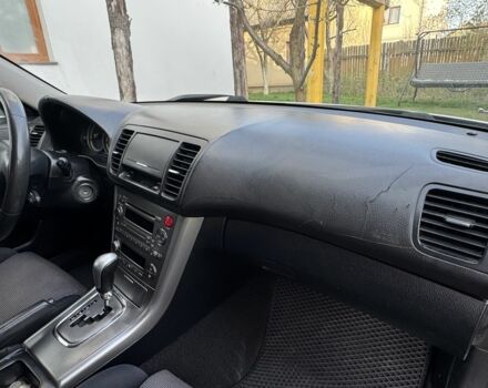Серый Субару Легаси, объемом двигателя 2 л и пробегом 227 тыс. км за 4400 $, фото 18 на Automoto.ua