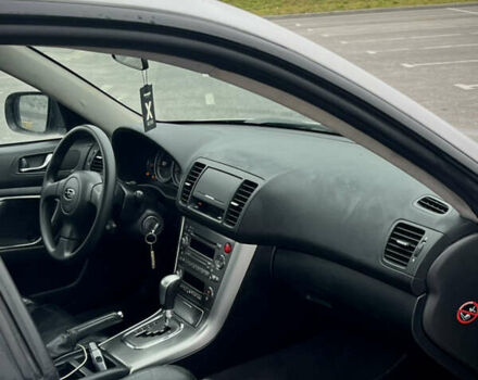 Серый Субару Легаси, объемом двигателя 2 л и пробегом 350 тыс. км за 4100 $, фото 10 на Automoto.ua