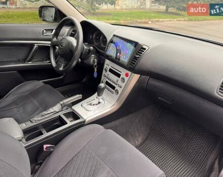 Сірий Субару Легасі, об'ємом двигуна 2 л та пробігом 358 тис. км за 5500 $, фото 9 на Automoto.ua