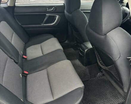 Серый Субару Легаси, объемом двигателя 2 л и пробегом 270 тыс. км за 4500 $, фото 7 на Automoto.ua