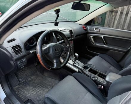 Сірий Субару Легасі, об'ємом двигуна 2 л та пробігом 300 тис. км за 2700 $, фото 3 на Automoto.ua