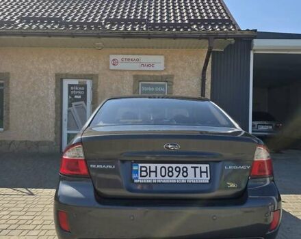 Сірий Субару Легасі, об'ємом двигуна 2 л та пробігом 206 тис. км за 7000 $, фото 1 на Automoto.ua