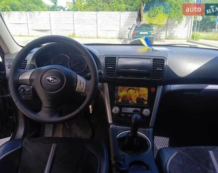 Сірий Субару Легасі, об'ємом двигуна 2 л та пробігом 318 тис. км за 6000 $, фото 6 на Automoto.ua